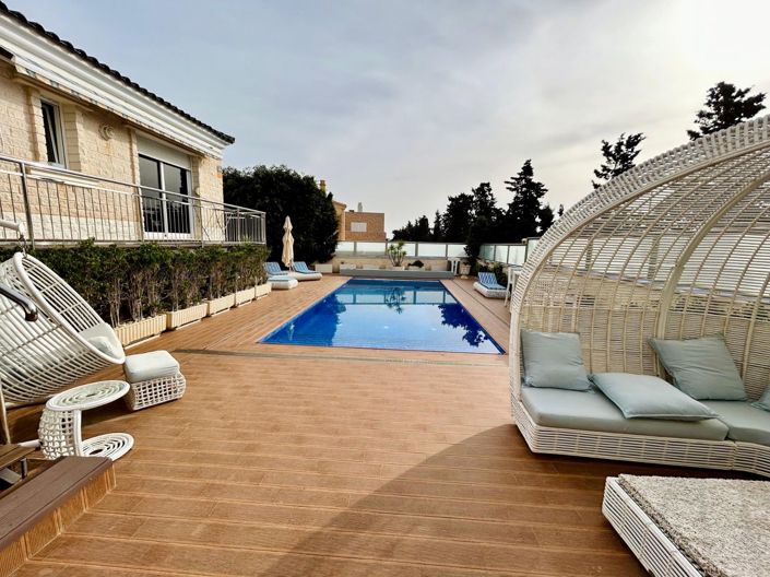 Image No.30-5 Bed Villa for sale