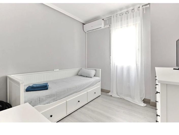 Image No.17-2 Bed Apartment for sale