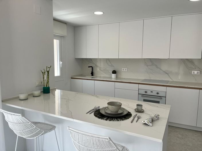 Image No.11-3 Bed Apartment for sale