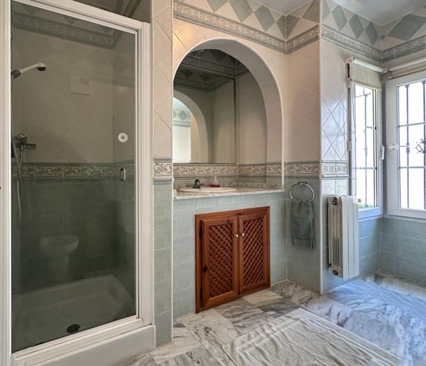 Image No.36-3 Bed Villa for sale