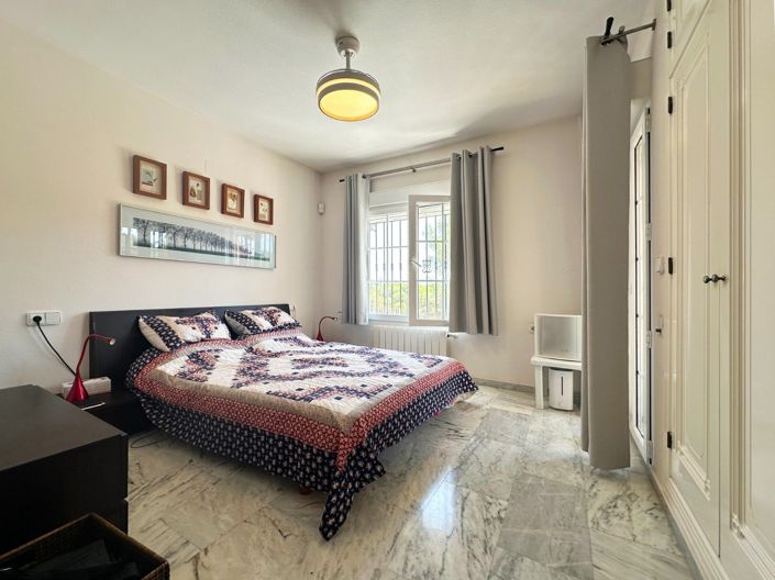 Image No.44-3 Bed Villa for sale