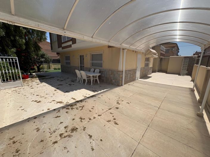 Image No.20-4 Bed Apartment for sale