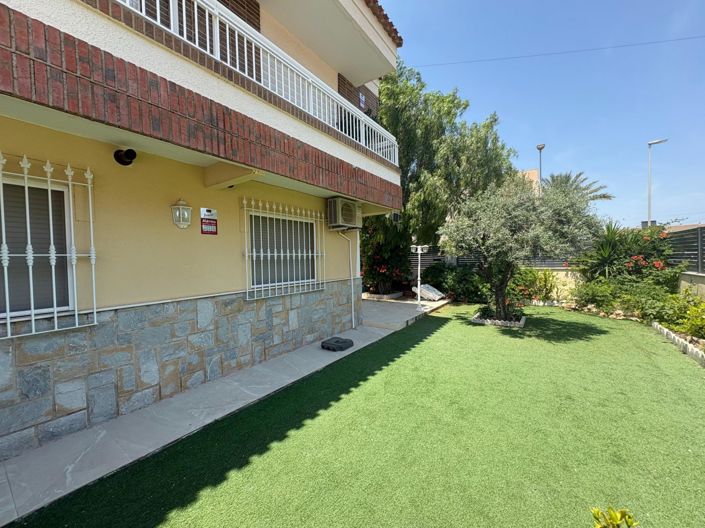 Image No.23-4 Bed Apartment for sale