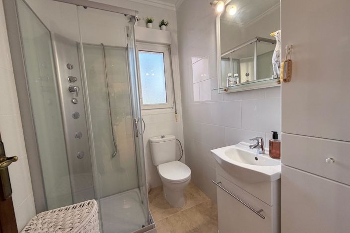 Image No.32-3 Bed Villa for sale