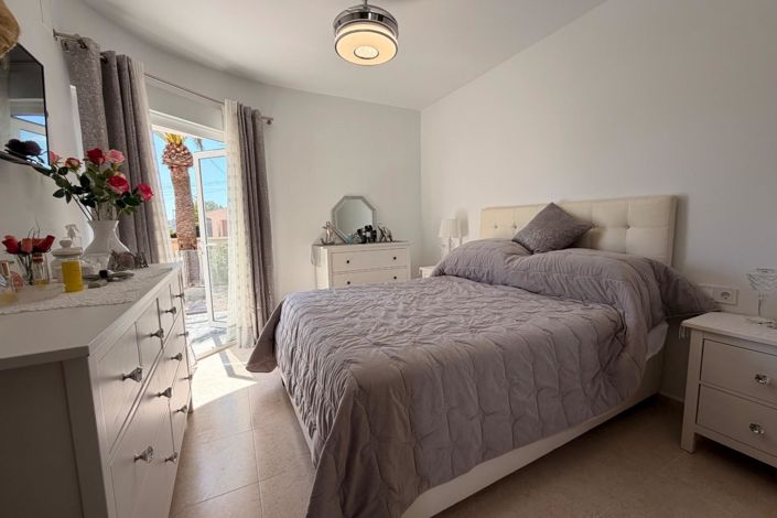 Image No.5-3 Bed Villa for sale