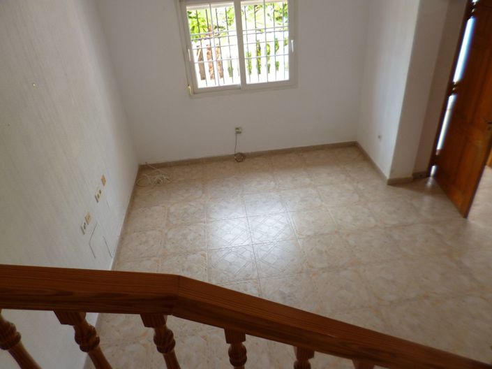 Image No.31-3 Bed House for sale