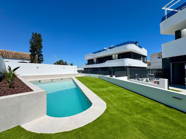 Image No.2-Villa de 3 chambres à vendre à Orihuela Costa