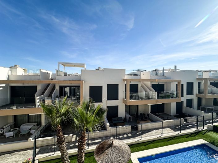 Image No.27-2 Bed Apartment for sale