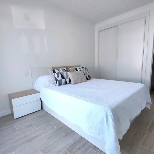 Image No.4-2 Bed House for sale