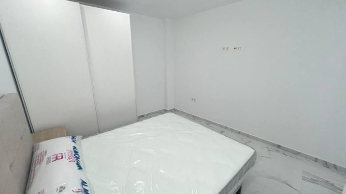 Image No.38-2 Bed Apartment for sale