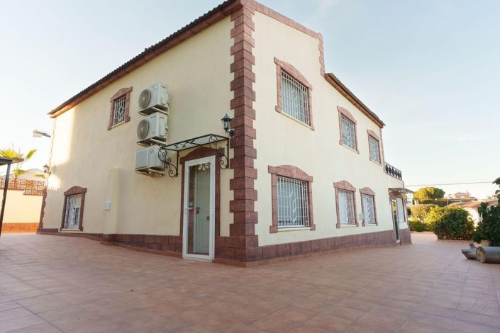 Image No.13-Villa de 7 chambres à vendre à Torrevieja