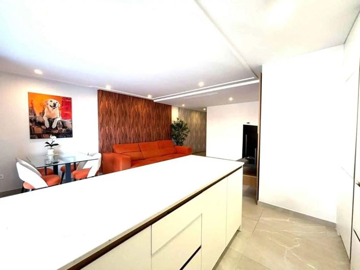 Image No.4-3 Bed Penthouse for sale