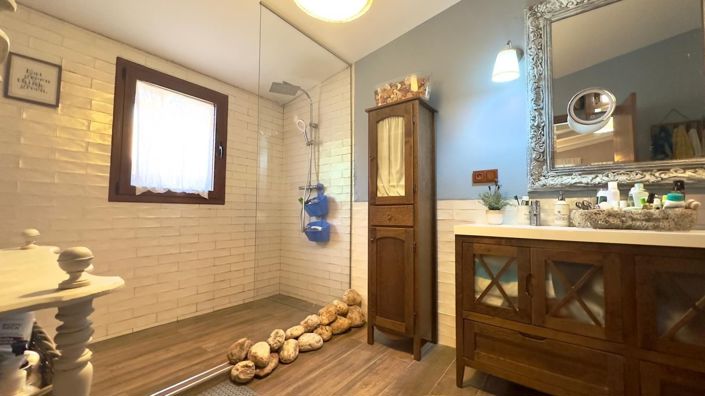Image No.31-3 Bed Villa for sale
