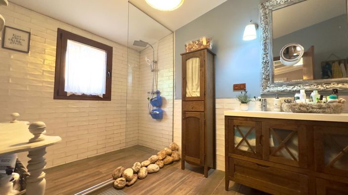 Image No.31-3 Bed Villa for sale