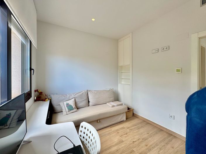 Image No.25-4 Bed Villa for sale