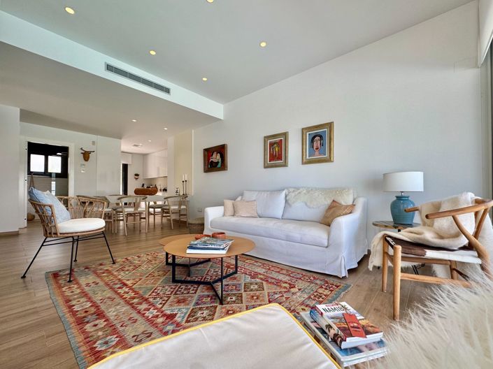 Image No.32-4 Bed Villa for sale