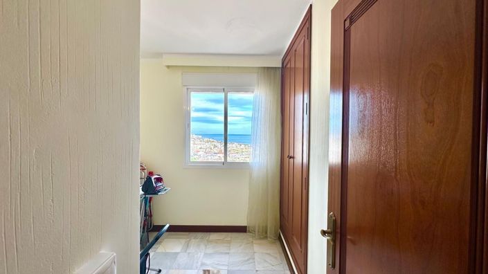 Image No.12-3 Bed Apartment for sale