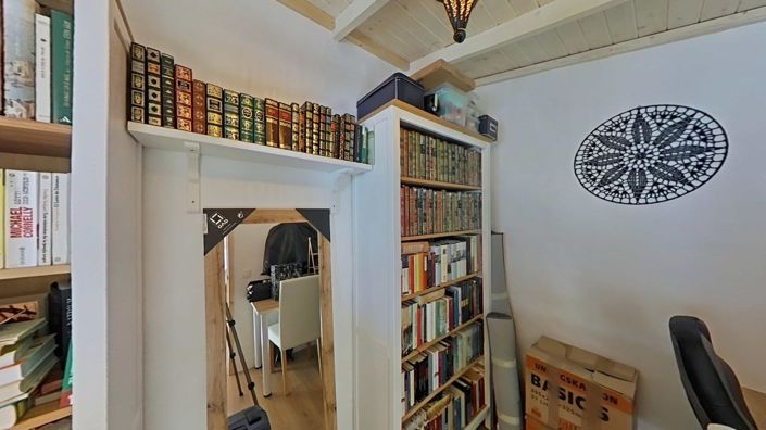 Image No.18-3 Bed House for sale