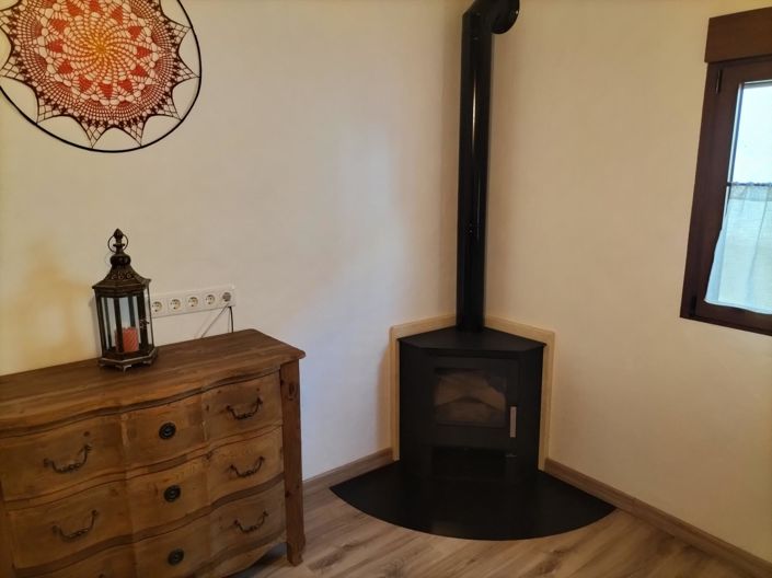 Image No.8-3 Bed House for sale