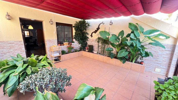 Image No.13-3 Bed House for sale