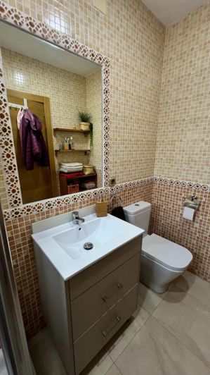 Image No.17-3 Bed House for sale