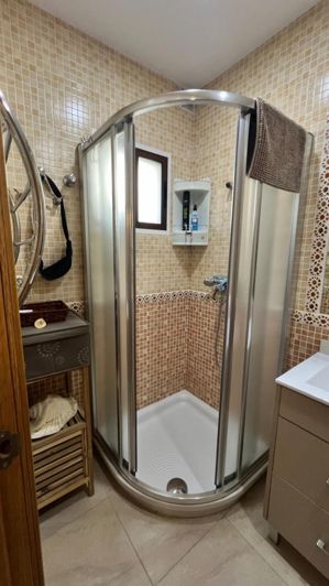 Image No.19-3 Bed House for sale