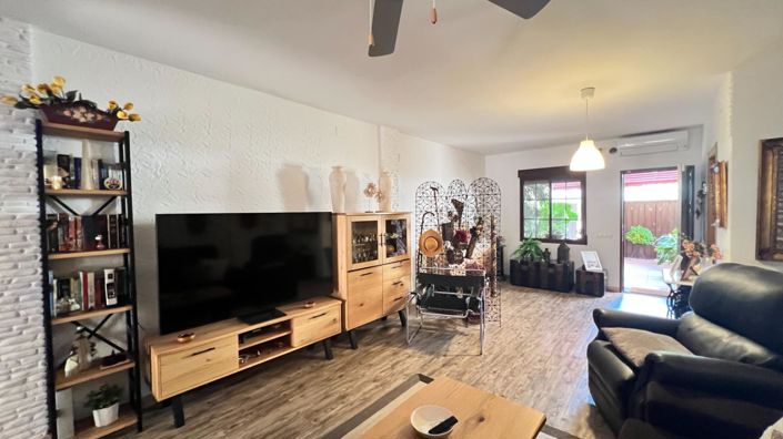 Image No.3-3 Bed House for sale
