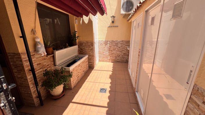 Image No.32-3 Bed House for sale