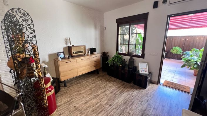 Image No.7-3 Bed House for sale