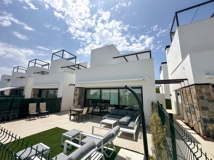 Image No.20-3 Bed Villa for sale