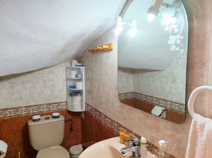 Image No.13-3 Bed House for sale