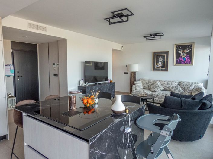 Image No.10-3 Bed Apartment for sale