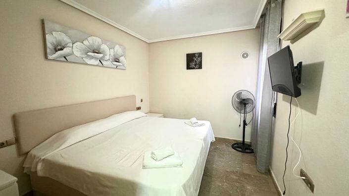 Image No.21-3 Bed Apartment for sale