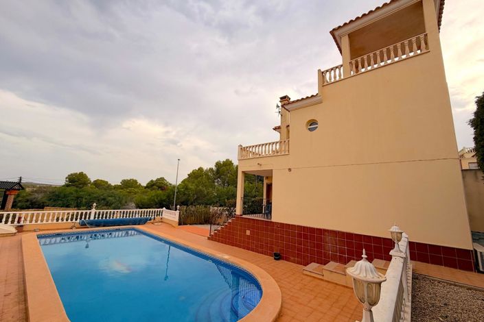 Image No.9-3 Bed Townhouse for sale