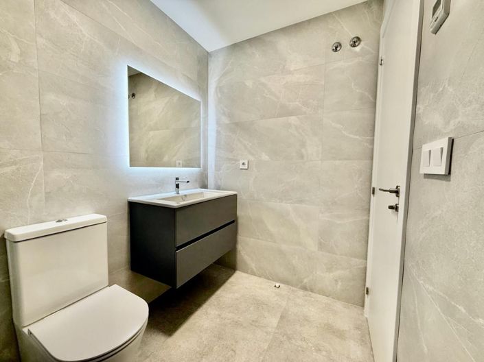 Image No.19-2 Bed Apartment for sale
