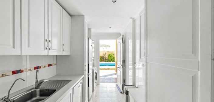 Image No.14-3 Bed Apartment for sale