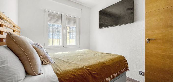 Image No.20-3 Bed Townhouse for sale