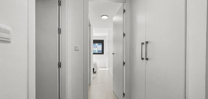 Image No.8-3 Bed Apartment for sale