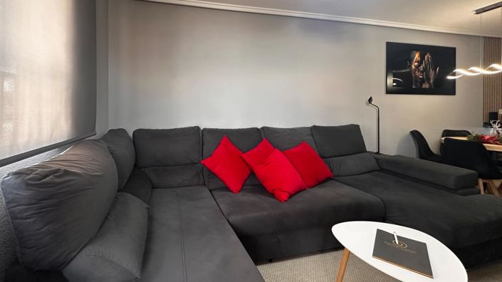 Image No.23-3 Bed Apartment for sale