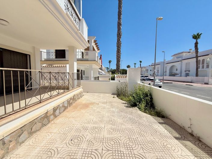 Image No.16-3 Bed Townhouse for sale