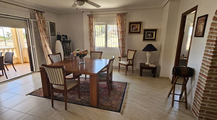 Image No.29-5 Bed Villa for sale