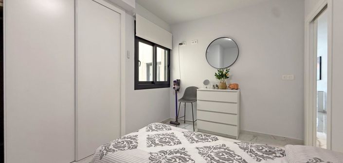 Image No.17-2 Bed Apartment for sale