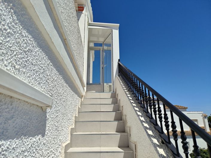 Image No.18-3 Bed Villa for sale
