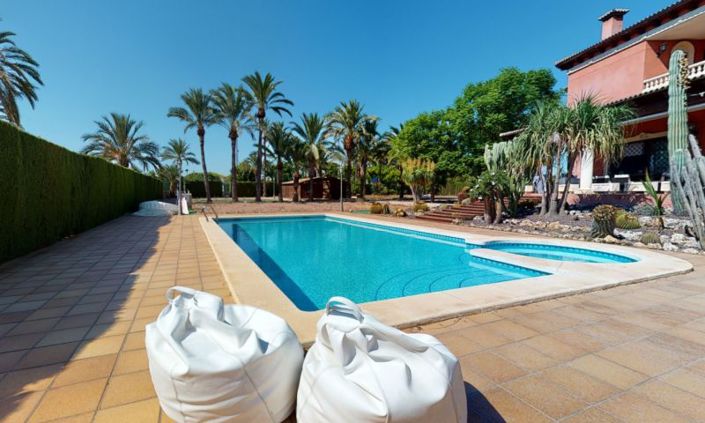 Image No.24-6 Bed Villa for sale
