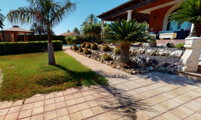 Image No.27-6 Bed Villa for sale