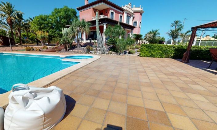 Image No.29-6 Bed Villa for sale