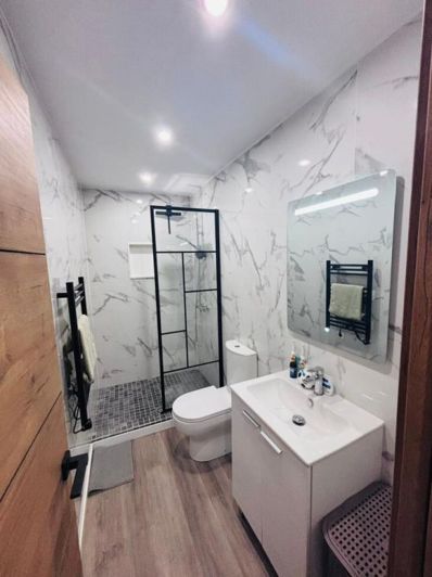 Image No.31-4 Bed House for sale