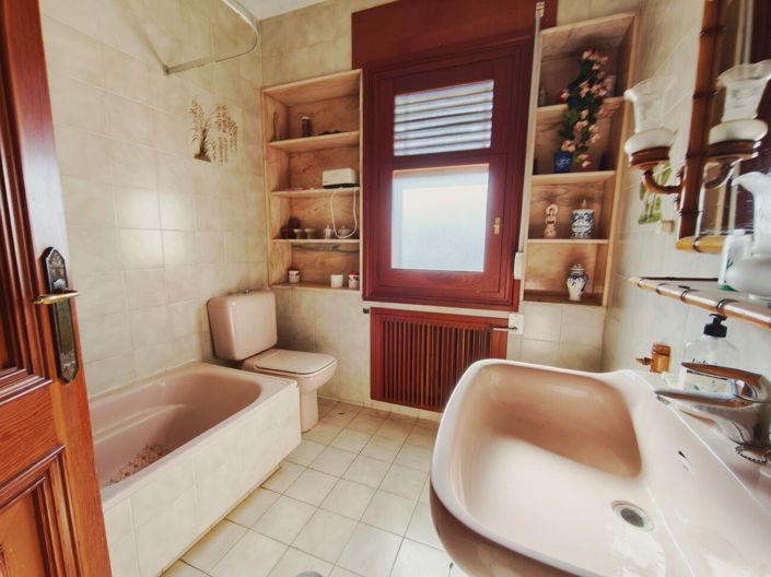 Image No.31-4 Bed Villa for sale