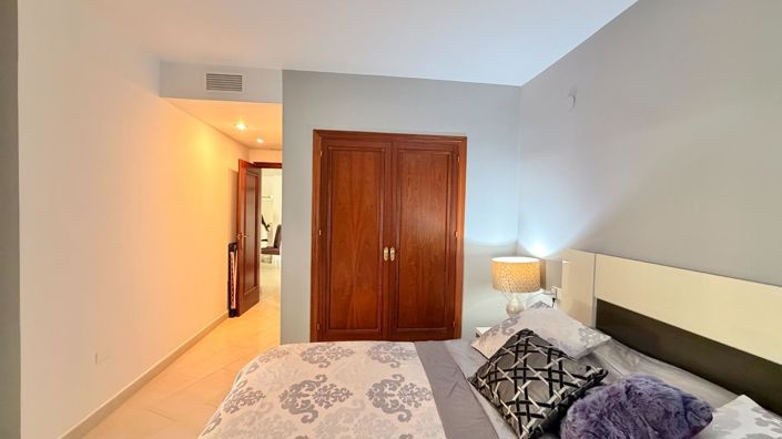 Image No.15-3 Bed Apartment for sale