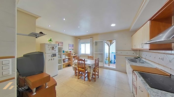 Image No.23-4 Bed Duplex for sale